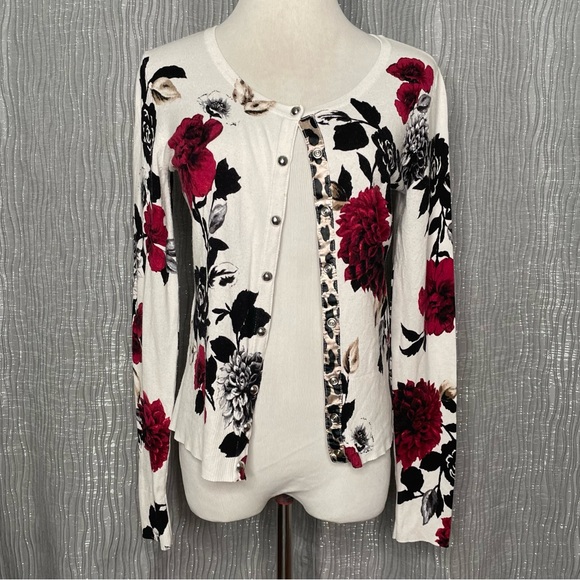 WHBM floral snap front cardigan - Picture 1 of 8